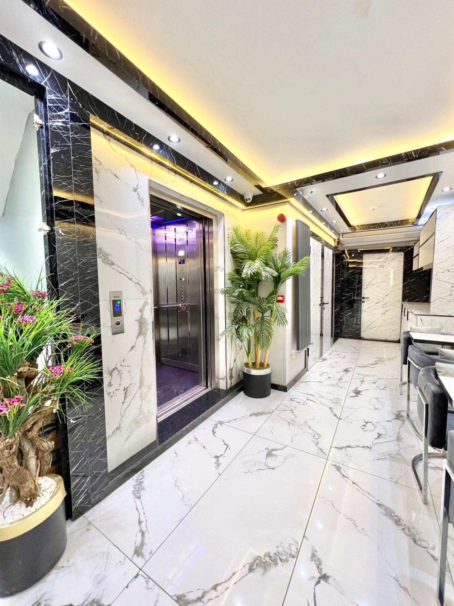 Taksim Larissa Hotel Suites — Фото 1